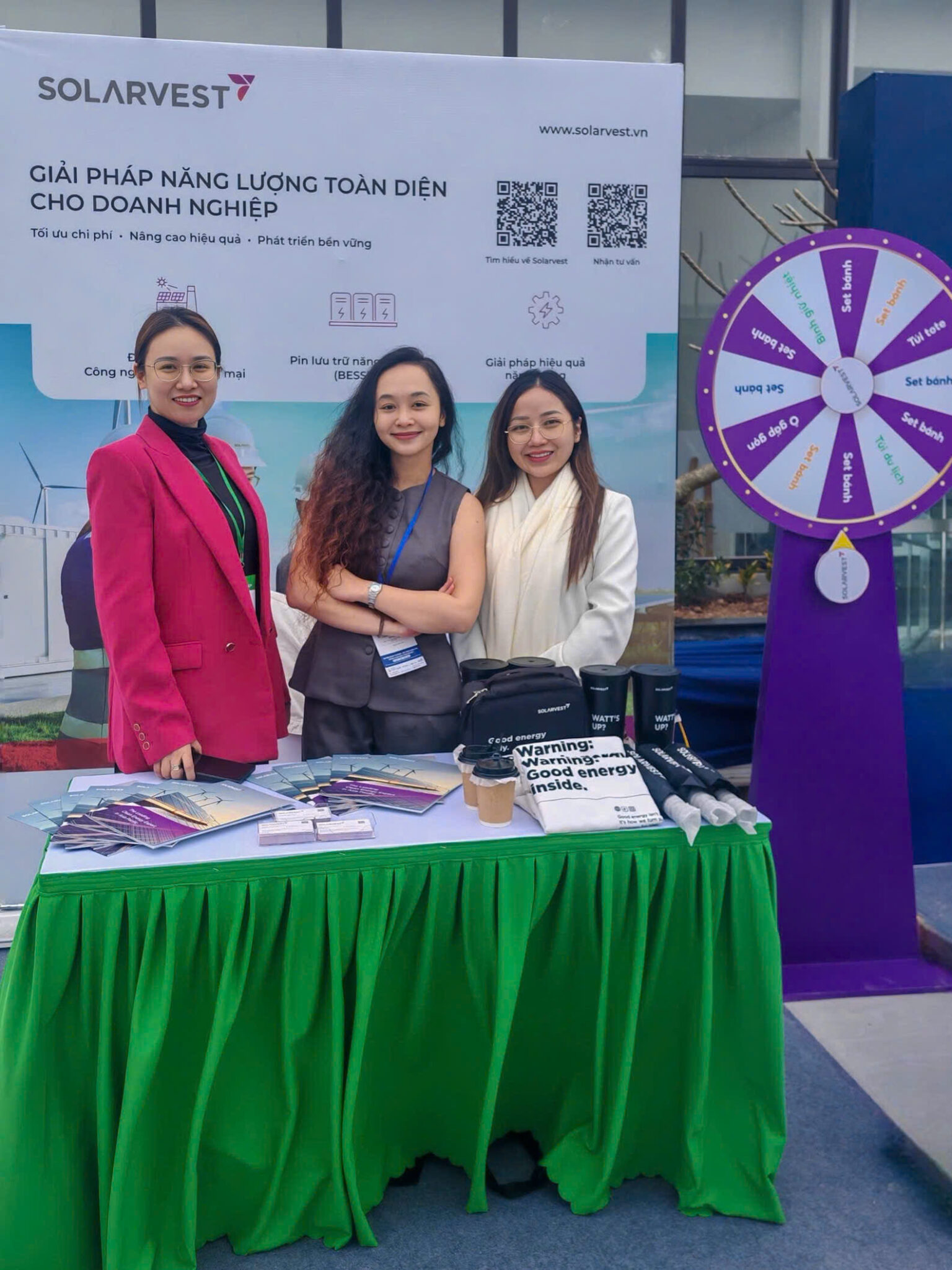 Solarvest team at Industrial Supply Chain Matching Event booth, Bac Ninh 2026 - showcasing rooftop solar and BESS solutions